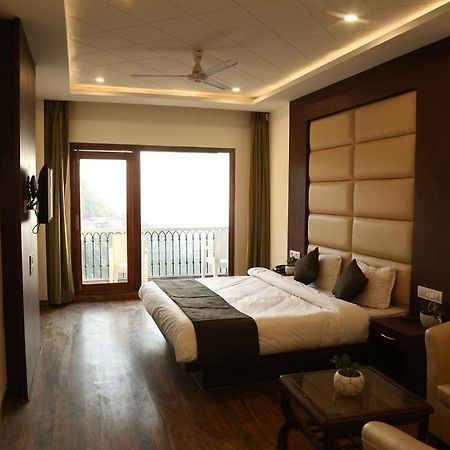 Hotel Shining Hills Masuri Exterior foto