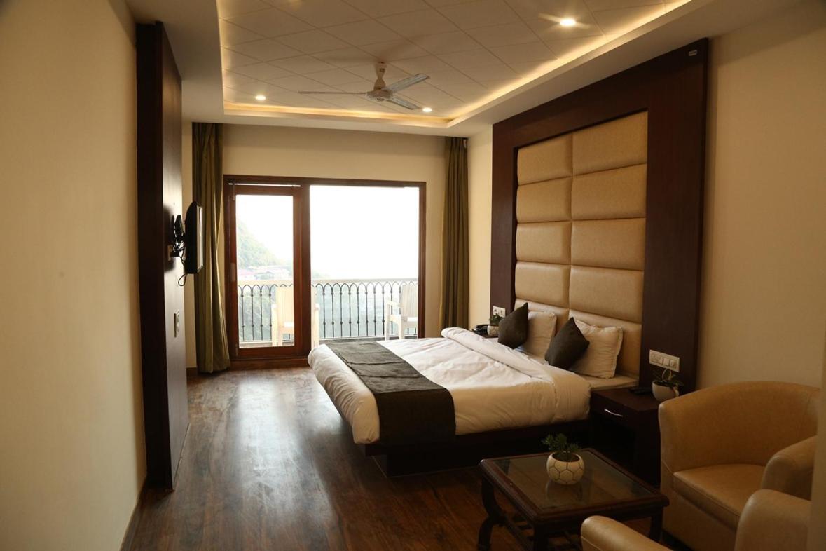 Hotel Shining Hills Masuri Exterior foto