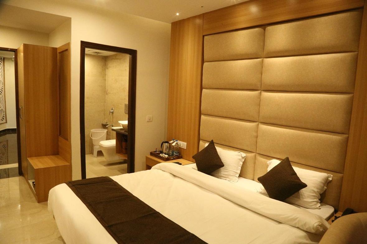 Hotel Shining Hills Masuri Exterior foto