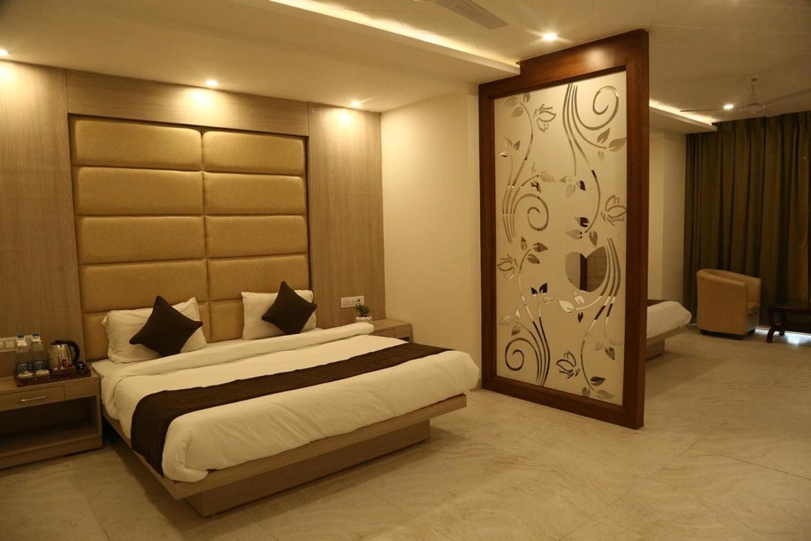 Hotel Shining Hills Masuri Exterior foto