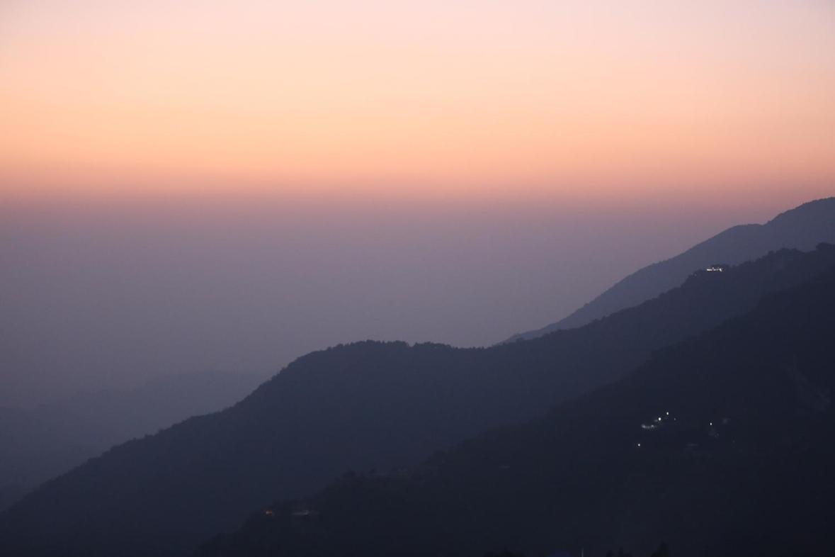 Hotel Shining Hills Masuri Exterior foto